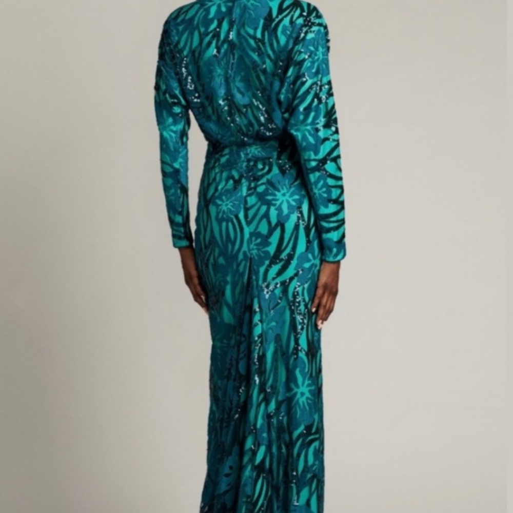 TADASHI SHOJI Elegant Peacock Blue/Green Sequin Dress - Picture 17 of 17
